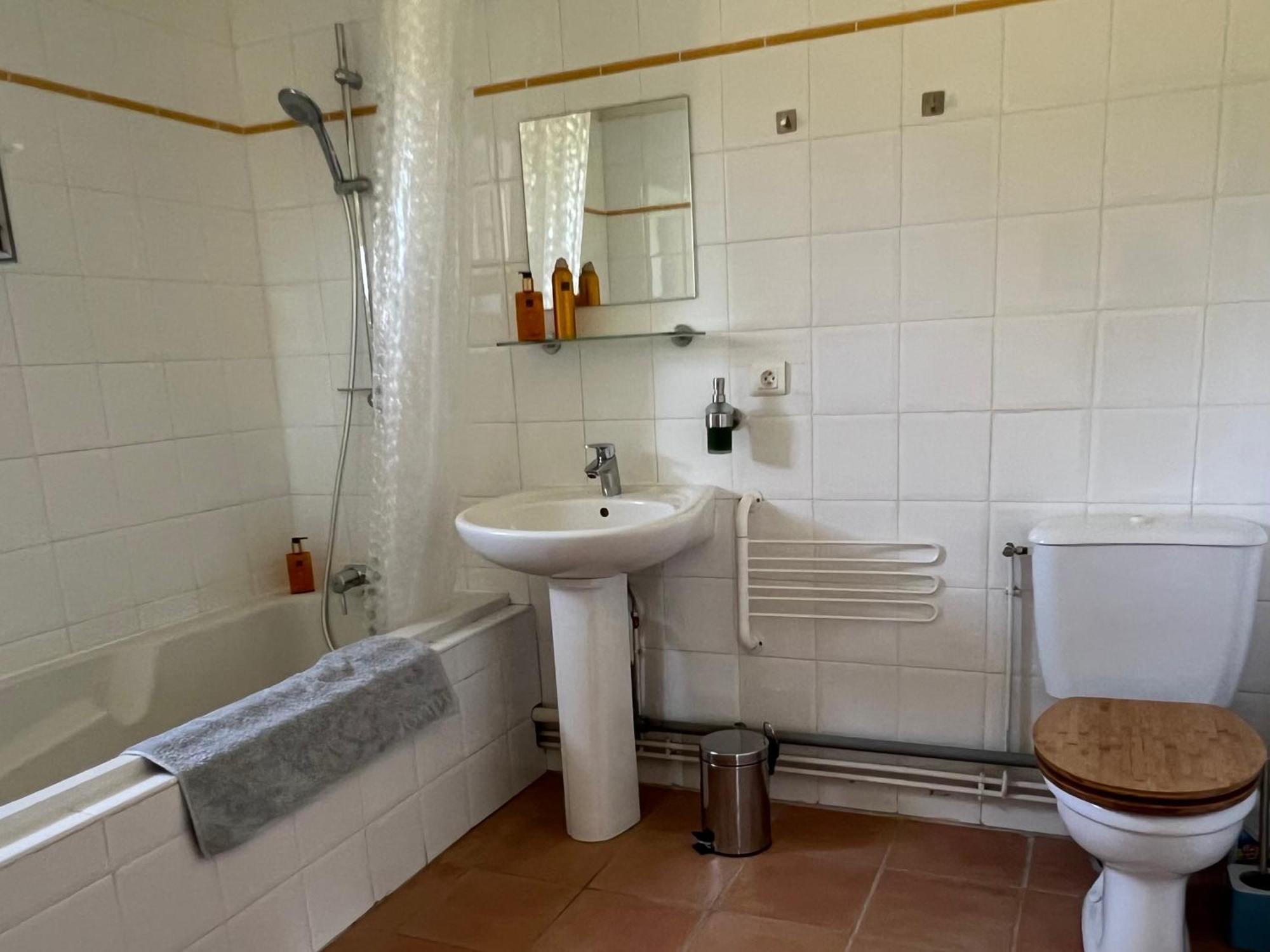 Majellon, Appartement à l‘ouest Sainte-Christie-d'Armagnac Extérieur photo